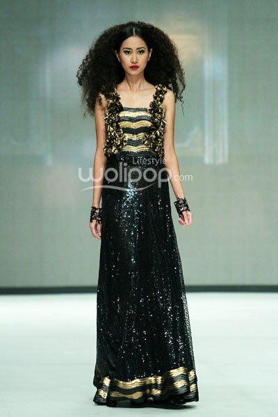 Gregorius Vici The Glitz. GARUDA INDONESIA LADIES FIRST!!. Indonesia Fashion Week 2014 at Jakarta Convention Center. Jakarta. [Foto: Mohammad Abduh/Wolipop]