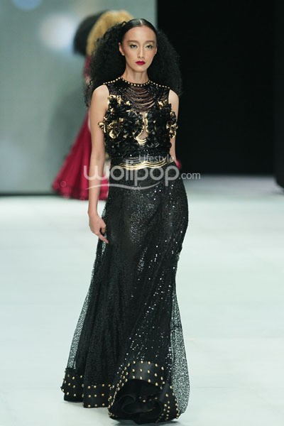 Gregorius Vici The Glitz. GARUDA INDONESIA LADIES FIRST!!. Indonesia Fashion Week 2014 at Jakarta Convention Center. Jakarta. [Foto: Mohammad Abduh/Wolipop]