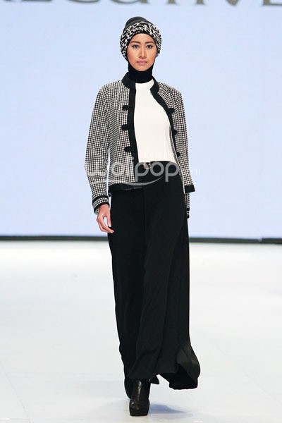 Hannie Hananto The Executive, Indonesia Fashion Week 2014 at Jakarta Convention Center. Senayan. Jakarta. [Foto: Mohammad Abduh/Wolipop]