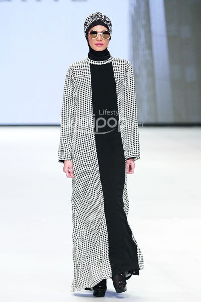 Hannie Hananto The Executive, Indonesia Fashion Week 2014 at Jakarta Convention Center. Senayan. Jakarta. [Foto: Mohammad Abduh/Wolipop]