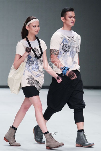 Putu Aliki Coconut Island. Indonesia Fashion Week 2014 at Jakarta Convention Center. Jakarta. [Foto: Mohammad Abduh/Wolipop]