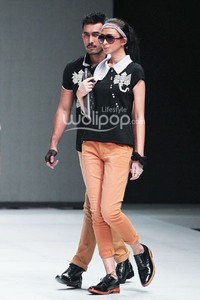 Putu Aliki Coconut Island. Indonesia Fashion Week 2014 at Jakarta Convention Center. Jakarta. [Foto: Mohammad Abduh/Wolipop]