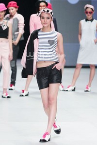 Number1 by Susan Budiharjdo Colorbox. Indonesia Fashion Week 2014 at Jakarta Convention Center. Senayan. Jakarta. [Foto: Mohammad Abduh/Wolipop]