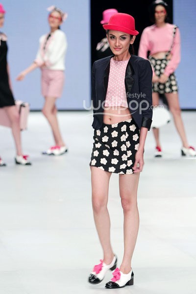 Number1 by Susan Budiharjdo Colorbox. Indonesia Fashion Week 2014 at Jakarta Convention Center. Senayan. Jakarta. [Foto: Mohammad Abduh/Wolipop]