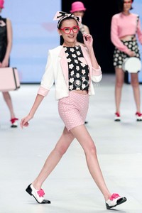 Number1 by Susan Budiharjdo Colorbox. Indonesia Fashion Week 2014 at Jakarta Convention Center. Senayan. Jakarta. [Foto: Mohammad Abduh/Wolipop]