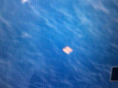 Vietnam Pastikan Benda Kuning yang Mengambang Bukan dari Pesawat