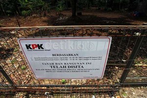 KPK Sibuk Cari Aset Lain, Segel di Rumah Anas Belum Dipasang