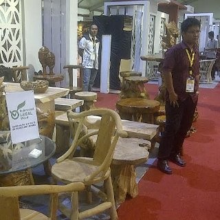 China Masih Jadi Raja Eksportir Kayu dan Furnitur Dunia