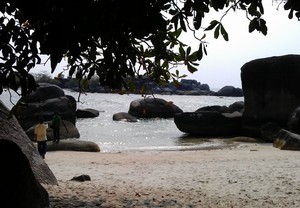 Pantai Laskar Pelangi, Tak Ada Matinya!