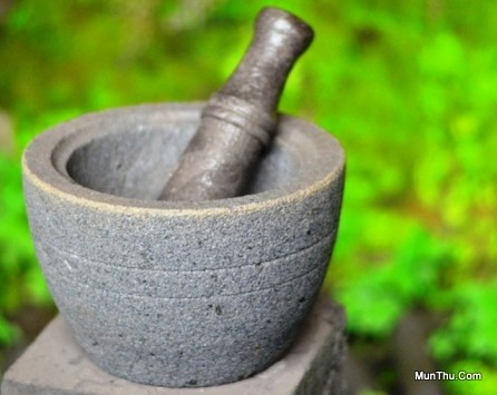 Cobek Batu dan Cobek Tanah Liat, Wadah yang Bikin Sambal Jadi Enak