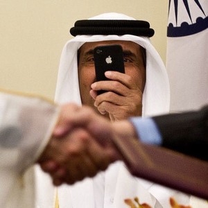 iPhone Jadi Smartphone Favorit Raja Minyak