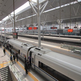 Menhub Ingin PT KAI Tiru Jepang, Stasiun Kereta Dilengkapi Apartemen