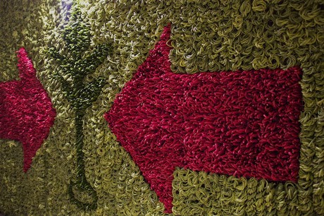 Seni Instalasi Juga Bisa Dikembangkan dari Rangkaian Bunga