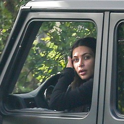 Kim Kardashian Tabrakan di Beverly Hills