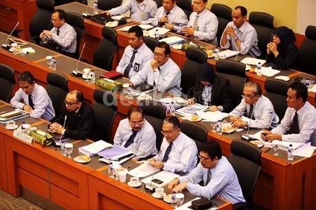 Defisit Terancam Naik, Utang Bakal Menggunung