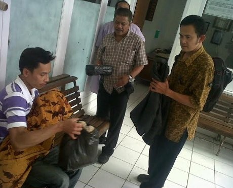 Ini Penjelasan Suami Dedeh Soal Terlilit Utang