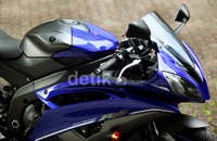 Rangkanya menggunakan deltabox alumunium yang terinspirasi MotoGP sehingga membuat pengendalian mantap, gesit, ringan dan stabil.