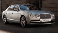 Mobil pertama yang masuk tiga besar adalah Bentley Flying Spur. Bentley membenamkan mesin 6.0 liter W12 twin-turbo yang menyemburkan tenaga 616 Hp dan transmisi 8 percepatan. Performa mesinnya mampu bergerak dari 0-100 km/jam hanya dalam waktu 4,3 detik dan kecepatan maksimal 320 km/jam. (dok Bentley).