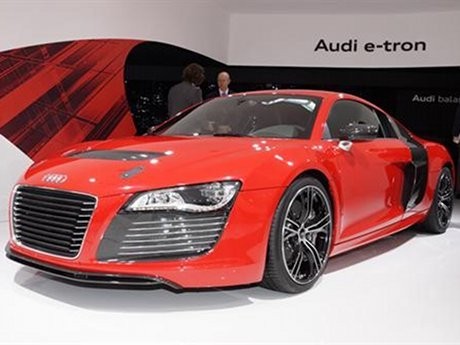 Audi R8 e-Tron Siap Diproduksi Lagi