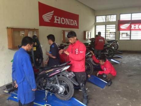 Bikers Honda Peduli Pendidikan
