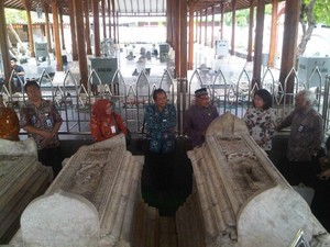 Gresik Diminta Punya Standar Wisata Religi