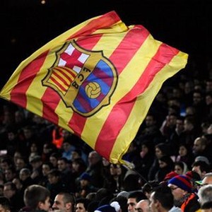 Alves Tegur Suporter Lagi