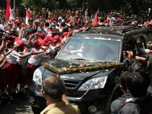Berkat Esemka, Jokowi Makin Tenar