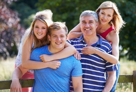 Ini yang Harus Dilakukan Ortu Agar Anak Tak Terjerumus Pacaran Ekstrem