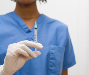 Hii! Ada Metode Suntik Plasma Darah di Miss V untuk Memudahkan Orgasme