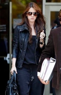 Ini Dia Wanita yang Pernah Jadi Pasangan Lesbian Lindsay Lohan