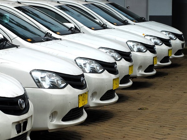 Toyota Etios Jadi Taksi Express