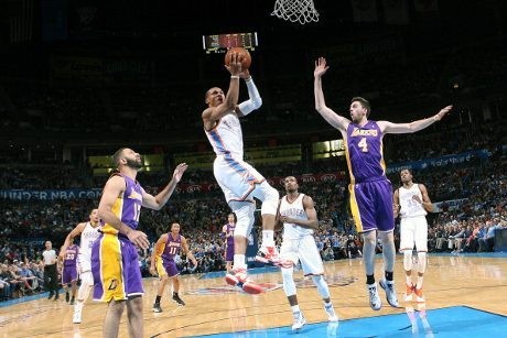 Durant-Westbrook Bawa Thunder Hajar Lakers