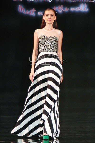 Hengki Kawilarang Fashiontastic 2014 at Pondok Indah Mall. Jakarta. [Foto: Mohammad Abduh/Wolipop]