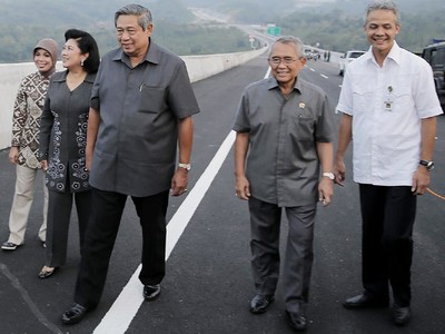 Presiden SBY Tinjau Tol Semarang-Solo