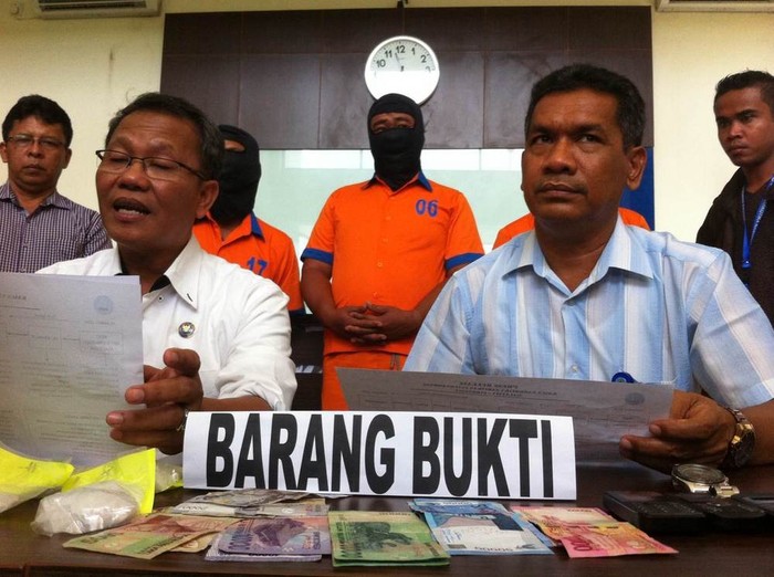 Pasutri Asal Malaysia Dibekuk Edarkan 1 Kg Sabu di Samarinda