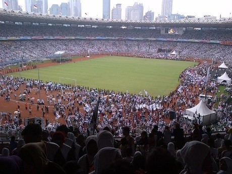 Anis Matta Bakar Semangat Ratusan Ribu Kader PKS di GBK
