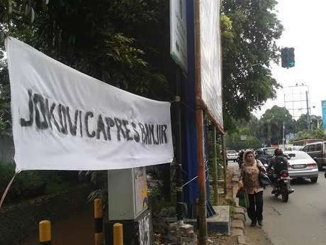Isu Banjir Tak Tenggelamkan Jokowi