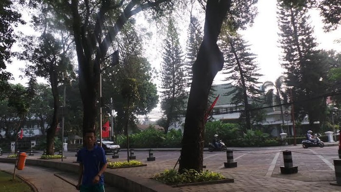 Bawaslu Akan Cek Bendera PDIP di Dekat Rumah Dinas Jokowi