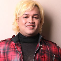 Ganti Nama Biar Lebih Hoki, Artis Pun Konsultasi ke Paranormal