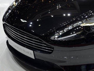 Daimler Akusisi Aston Martin?