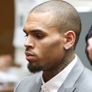 Langgar Masa Percobaan, Chris Brown Ditahan 1 Bulan