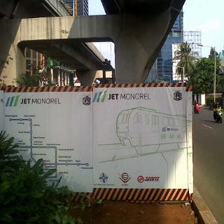 Proyek Monorel di Jalan Satrio Mulai Dikerjakan