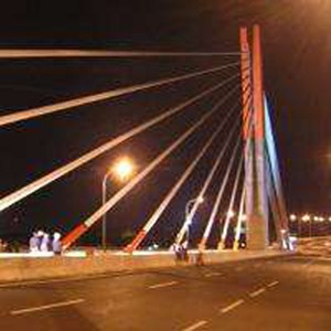 Hati-hati, Jembatan Layang Pasupati Banjir