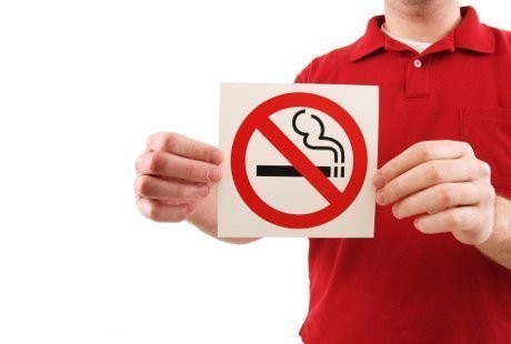 Awas! Asap Rokok Bisa Menempel dan Sebabkan Kanker pada Anak
