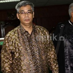 KPK Segera Tetapkan Tersangka Para Pemberi Suap Akil Mochtar