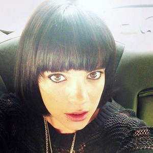 Lily Allen Anggap Industri Musik Pinggirkan Kaum Perempuan
