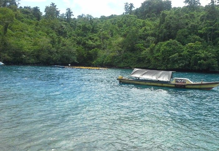 Pantai Sulamadaha Ternate, Airnya Sebening Kaca!