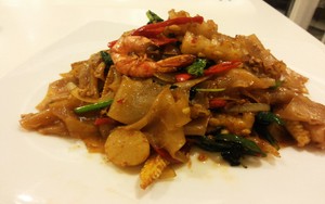 Siam Square: Pedas Gurih Pad Kee Mao, Kwetiau Mabuk Khas Thailand