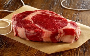 T Bone dan Rib Eye, Bagian Daging Sapi Mana yang Paling Berlemak?