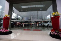 Dealer terbaru PT. JM ini diresmikan (17/03) ini berdiri di atas lahan seluas  2.908 m2 dengan luas bangunan sebesar 2.743 m2. (Istimewa/dok Suzuki).